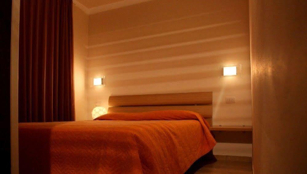 Residence Ilario Suite Hotel Riccione Exterior foto