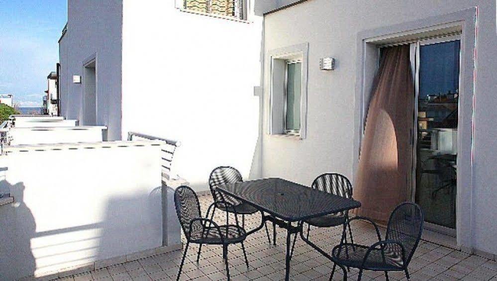 Residence Ilario Suite Hotel Riccione Exterior foto